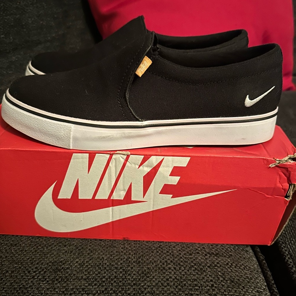 Women's Nike Court Royale Blk Canvas Sneaker